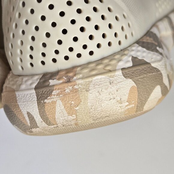 Crocs Literide Pacer Sneaker‎ Womens 7 Beige Camo Breathable Outdoor Gorpcore - Picture 13 of 14
